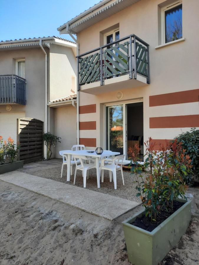 Belle maisonnette dans résidence avec piscine Soulac-sur-Mer Exterior foto